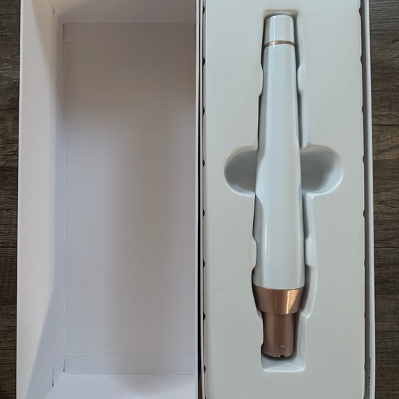 🤩2 for $70🤩 NWT T3 Tousled Waves Barrel Wand attachment - Picture 4 of 4